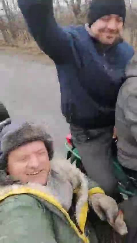 Ukrainian residents recovered an abondoned Russian mortar