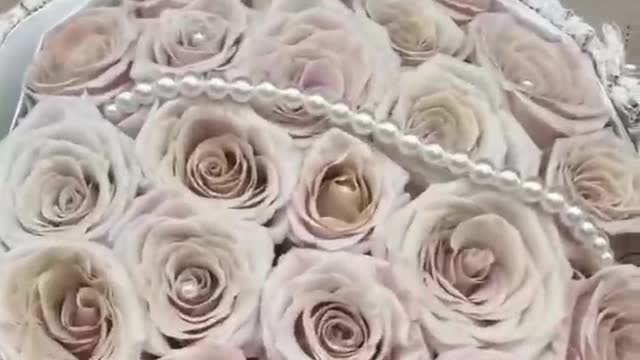 Always have romance, always have flowers