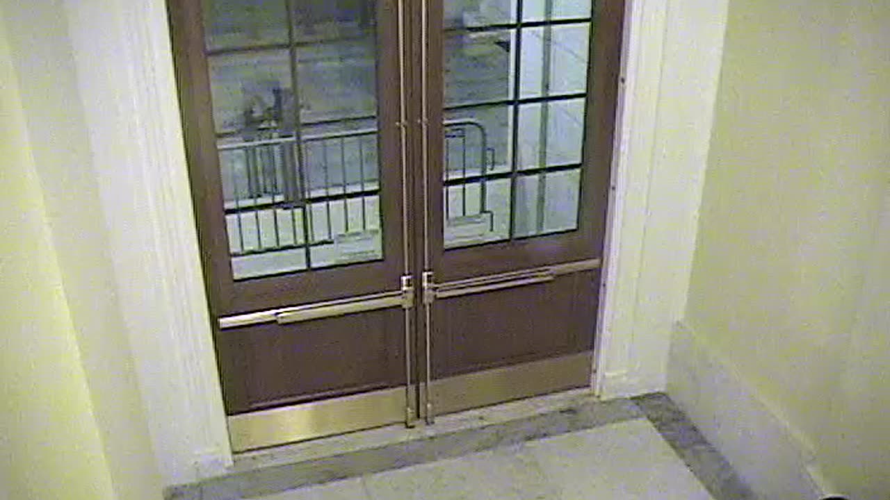 3443CHOB02CH12NRotundaExit_2021-01-06_01h40min00s757ms.mp4