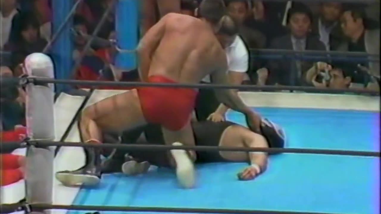 (1985.01.01) Seiji Sakaguchi & Kengo Kimura vs The Strong Machine #1 & #2 - NJPW