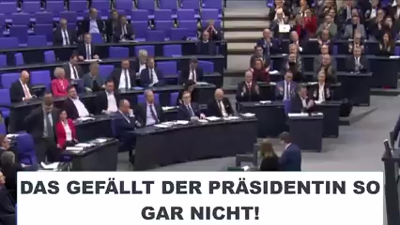 ALLE KLATSCHEN FÜR AFD! PRÄSIDENTIN GREIFT SOFORT EIN!