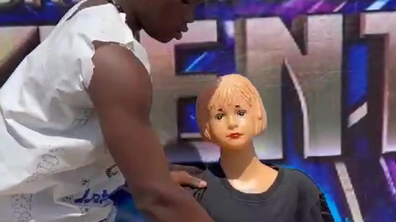 You will never seen to believe what happening
