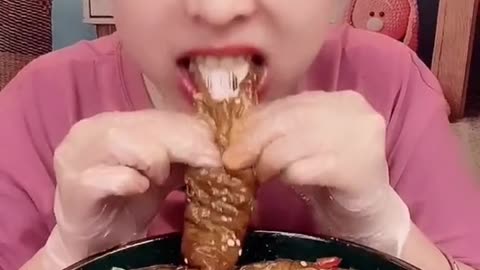 ASMR Mukbang Eating Show, Cute girls Vs Sea Food #Shorts (10)