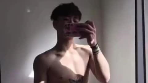 Omg sexy man