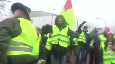 Met de Gele Hesjes over het Spoor in Maastricht!