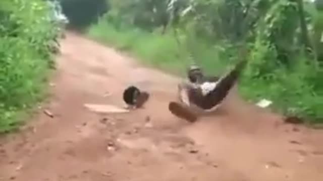 young man survived a rare bite from the world's deadliest snake