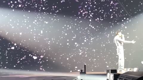 Justin Bieber's 2022 World Tour "anyone" live