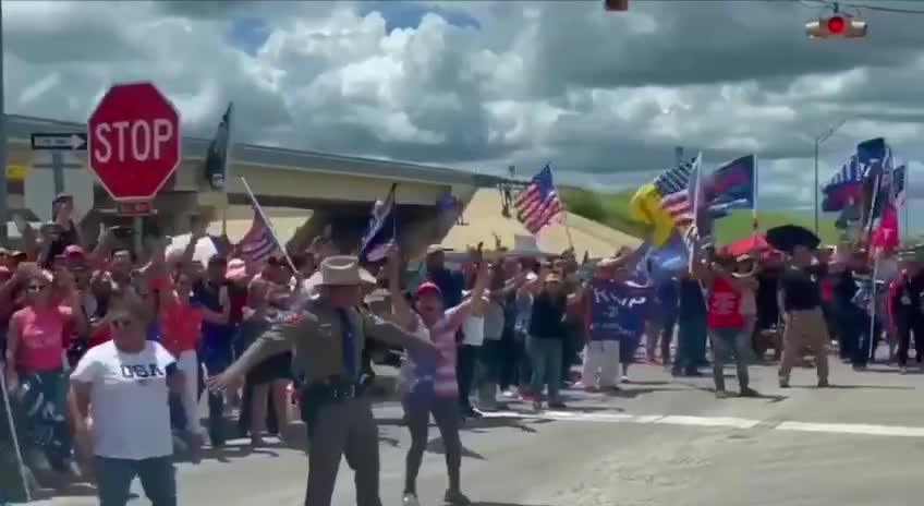 Texas Loves President Donald Trump