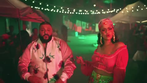 DJ Khaled - Wild Thoughts ft. Rihanna, Bryson Tiller