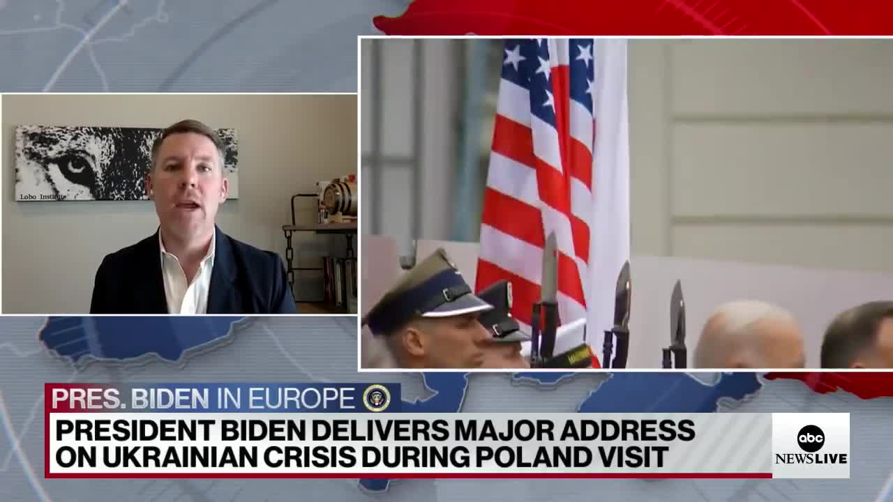 Biden delivers address to crowd in Poland