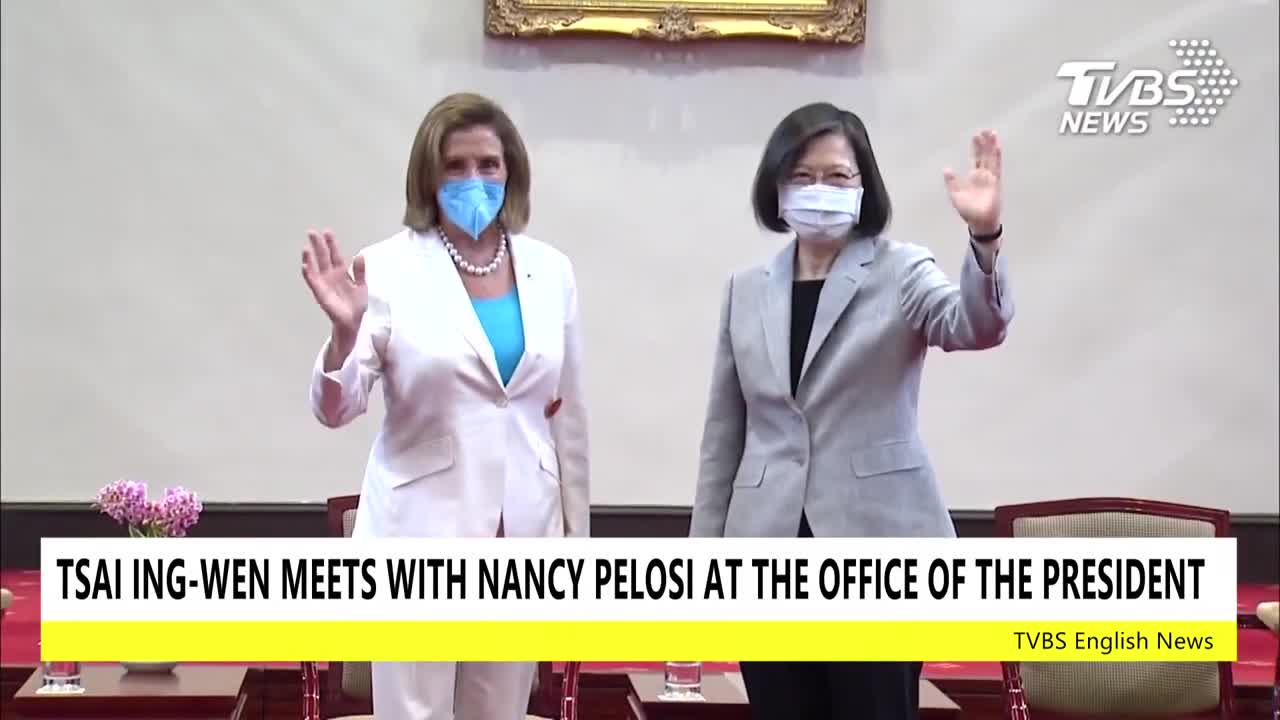 TSAI ING-WEN MEETS WITH NANCY PELOSI AT THE OFFICE OF THE PRESIDENT