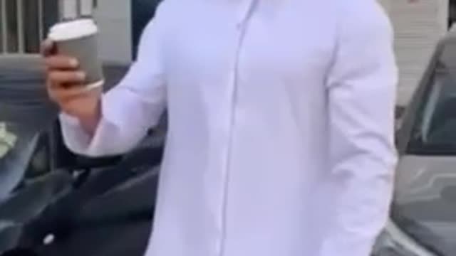 Dubai driverless car food delivery