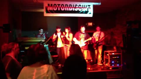 2013.02.09 Motorbiscuit - Are You Gonna Be My Girl