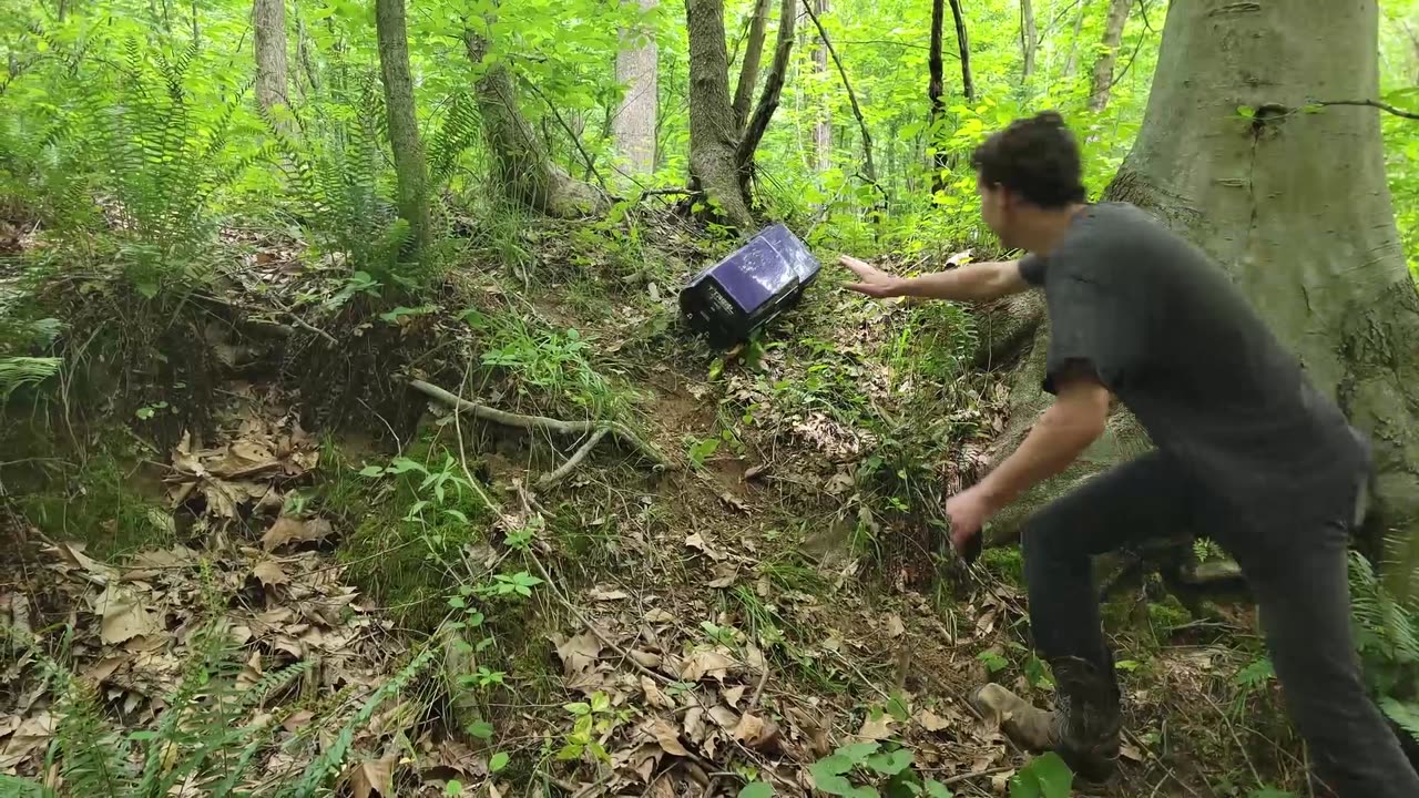 Creek Crawl with Rollie and his Redcat Gen 8