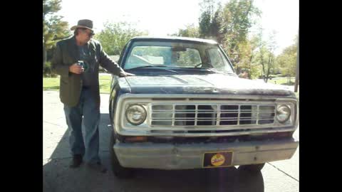 1975 Dodge D-100