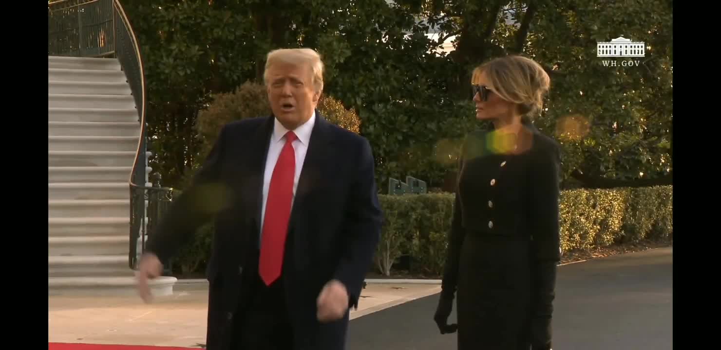 President Trump and Melania Leave White House 01-20-2021