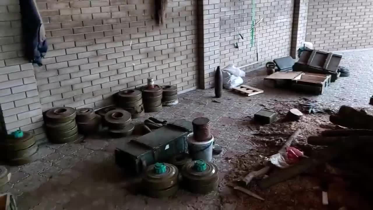 Right Sector's base for manufacturing prohibited ammunition near Mariupol.