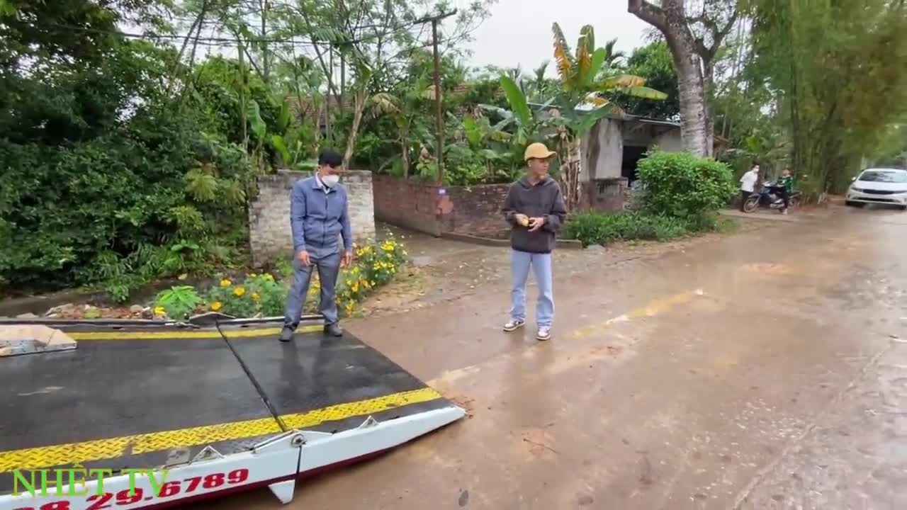 Bugatti loading preparation work