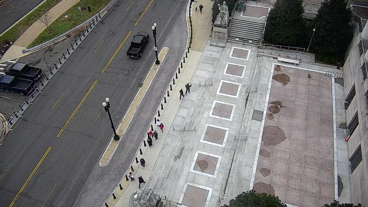 3106RHOBRFNorthRoofCenter_2021-01-06_09h46min10s133ms.mp4