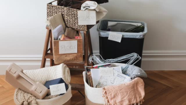 Introduction to Decluttering (English)