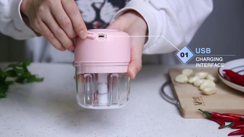 FUHUIM Mini Electric Garlic Chopper, mini chopper