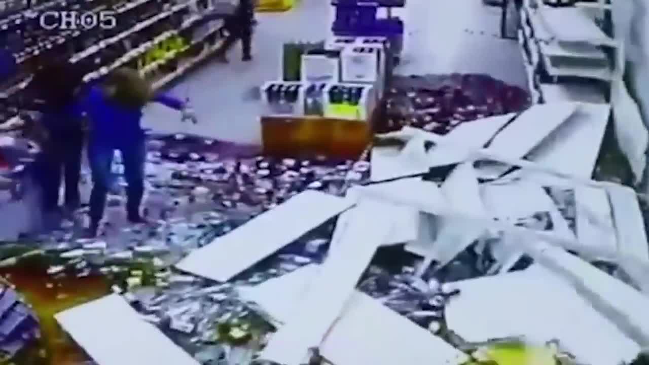 TOTAL IDIOTS AT WORK 2021