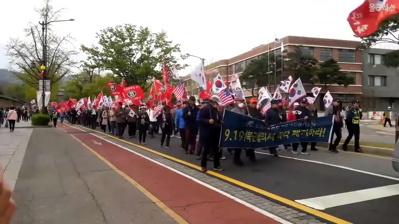 20190426_V3_S02(FokQEEIcBv4)세상에서 가장 아름다운 행진중의 하나! 먼훗날 돌이켜보면