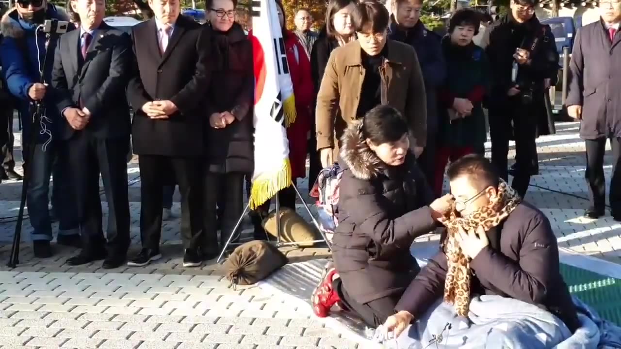 20191219_V3_S01(GAQVZfwLjEM)황교안대표의 진정한 국민과의 대화를 청와대 앞에서 들어보다