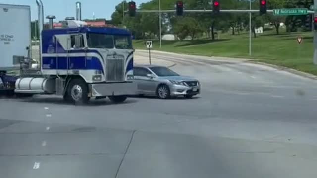 Please tell me who this is from the Transformers