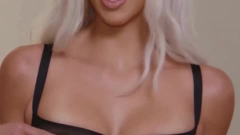 Kim Kardashian so sexy today 🤩