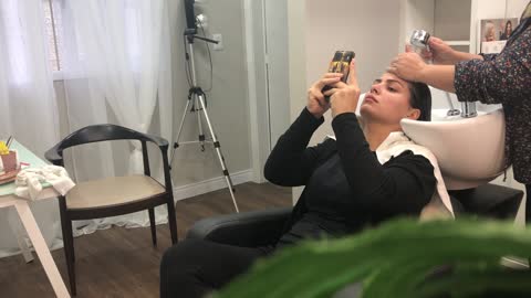 Salon Professional Loses Patience