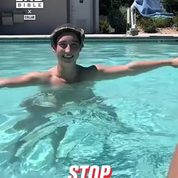 Woman shows boyfriend the George Washington hair 🤔