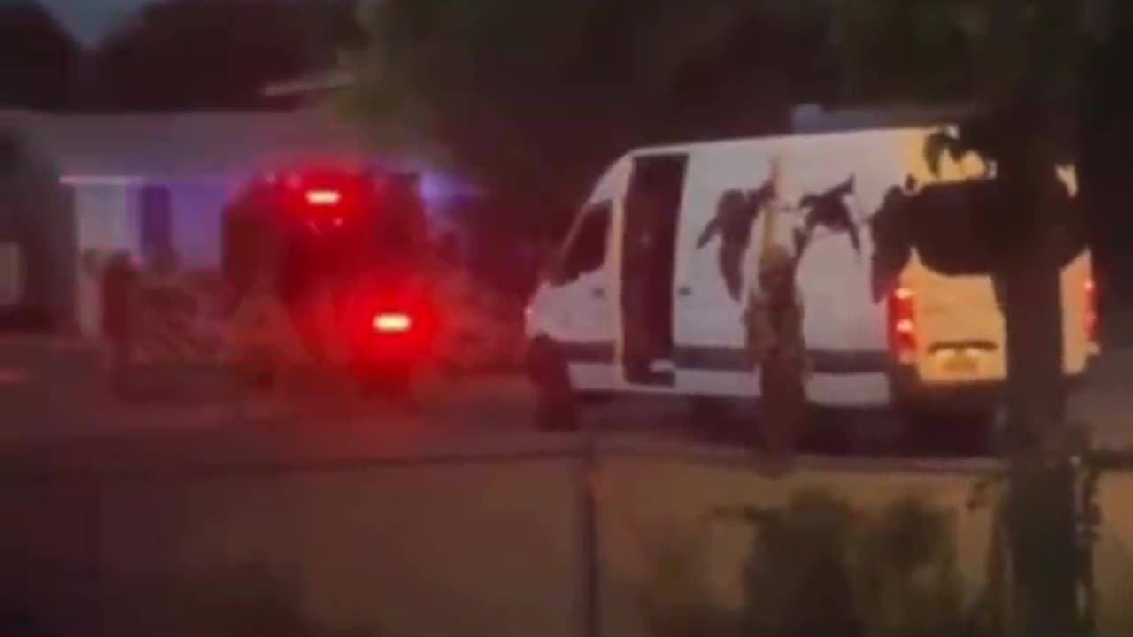 Video of the FBI raid on 74-year-old Craig Deleeuw Robertson.