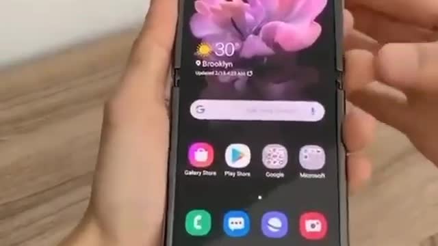 Folding smart phone