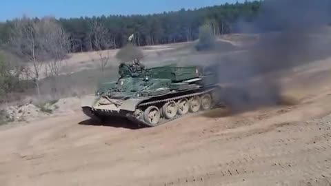 🔥Tank VS Car!!🔥