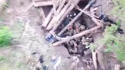 FPV Arrival at a Crowded AFU Foxhole