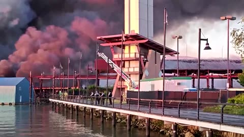 Blazing fire engulfs old rail bridge in Vancouver