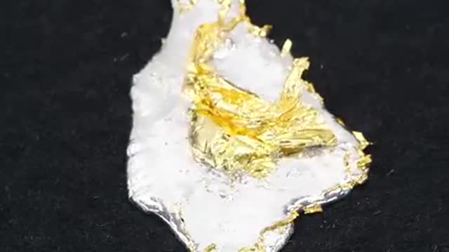 Dissolving gold in mercury