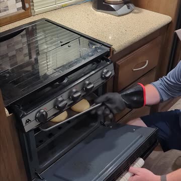 From Frozen To Fresh Buns In The Camper #burgerbuns #camping #rv