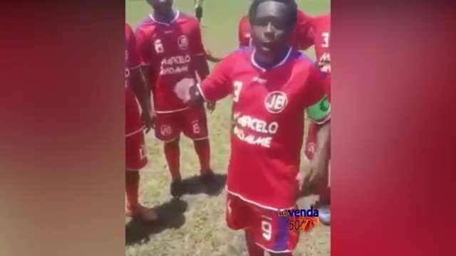 A qué no llegas a ver el vídeo completo ,sin reírte 😂😂😂