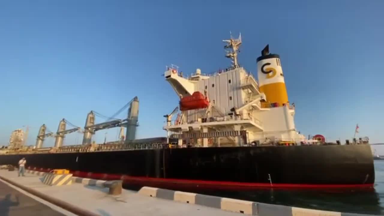 Mais 3 navios com grãos partem dos portos da Ucrânia