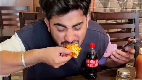 Mobile-Addicts-Be-Like-Comedy
