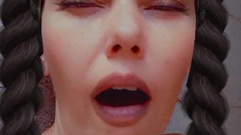Maluca ela