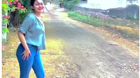 Moto song Beautiful girl reels
