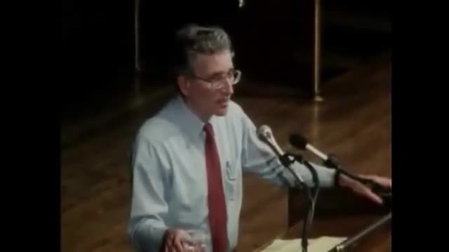 Tvorba souhlasu - Noam Chomsky