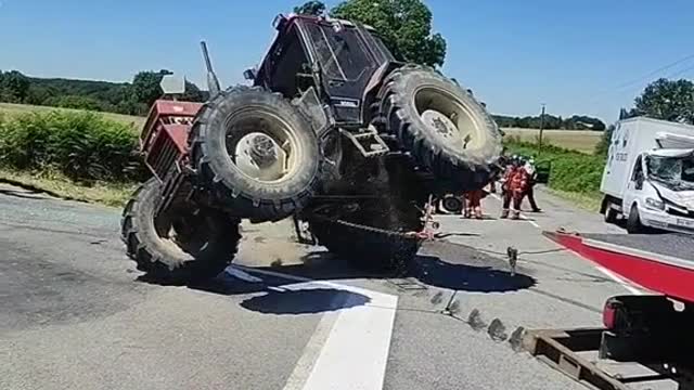 Adjust the tractor head position for repair