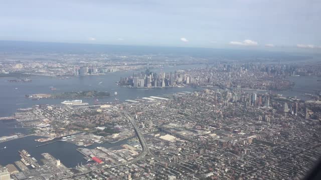 Three Minute Tour Approaching Manhattan