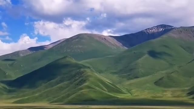 Grassy Mountains and Peaks Road, gather together to show their magical powers