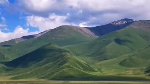 Grassy Mountains and Peaks Road, gather together to show their magical powers