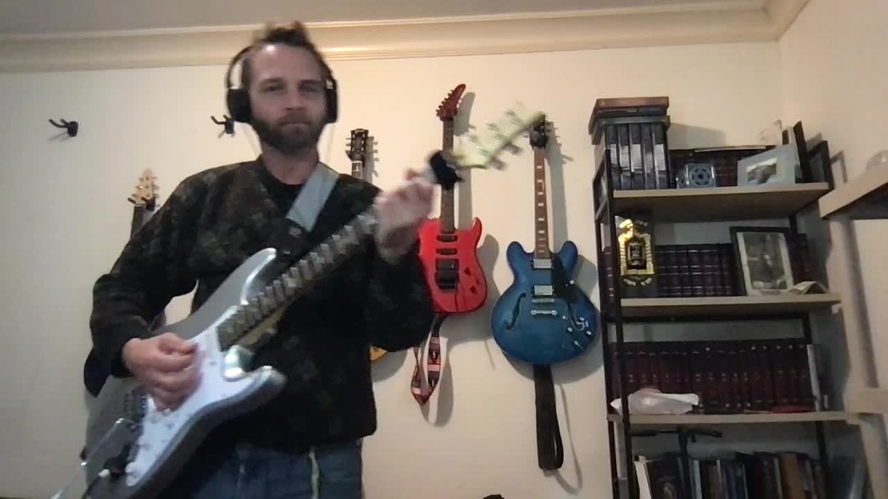 April Jam of the Month: Circles #GuitarRabbiJam